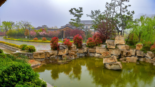 雨中园林