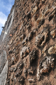圣多明各殖民城的石墙