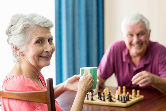 夫妇下棋