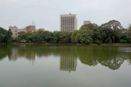 校园风光 西南交大镜湖