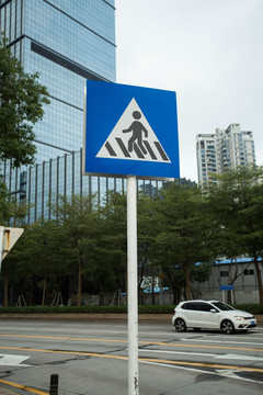 深圳街景 路标 指示牌 斑马线