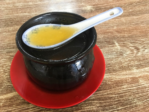 香菇排骨瓦罐汤