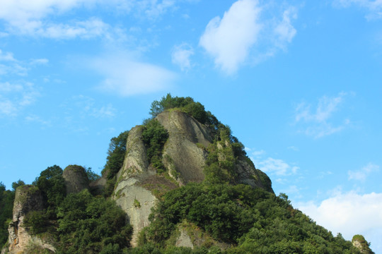 石头山 青山 蓝天白云 山 石