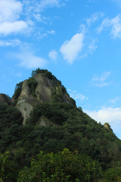 石头山 青山 蓝天白云 山 石