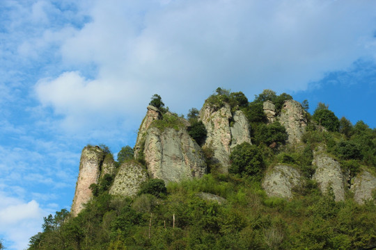 石头山 青山 蓝天白云 山 石