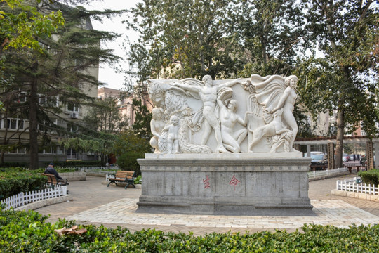 公园希腊神话雕塑