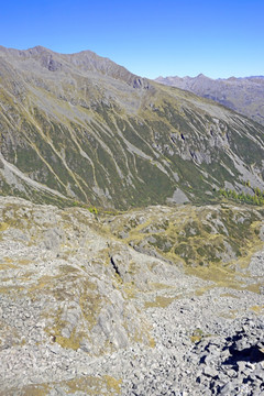 荒芜山脊 高原山峰 贫瘠荒凉