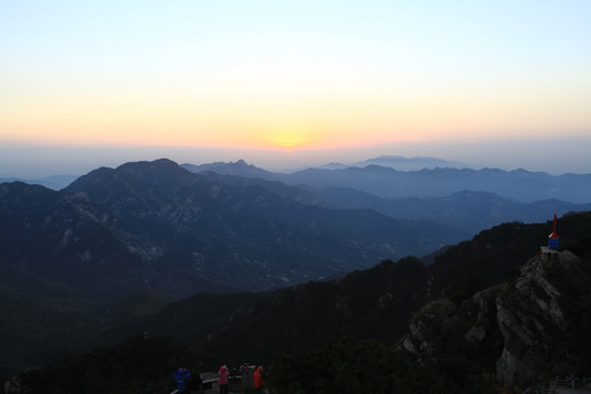 山东临沂龟蒙蒙山日出