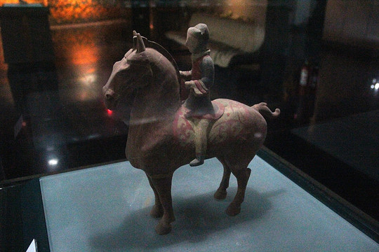 汉阳陵 考古 骑马俑