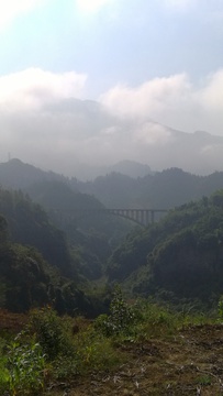 山巒