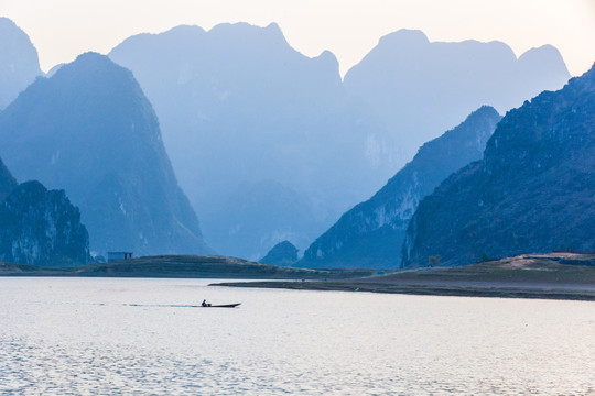 浩坤湖