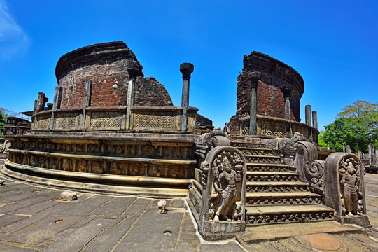 波隆纳鲁沃古城 瓦塔达格神殿