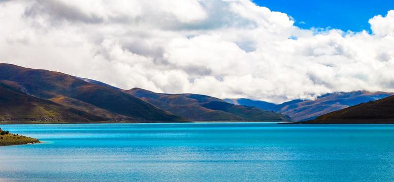 羊卓雍湖 西藏风光