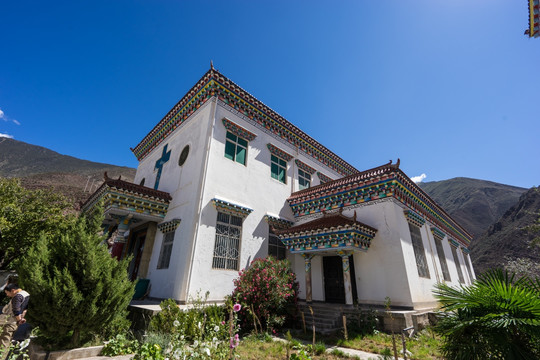 西藏唯一的天主教堂