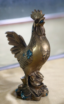 铜雕公鸡
