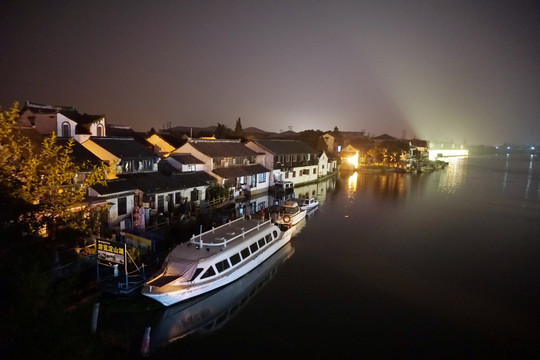 上海朱家角夜景