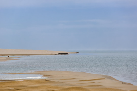 青海湖金沙湾沙漠风景