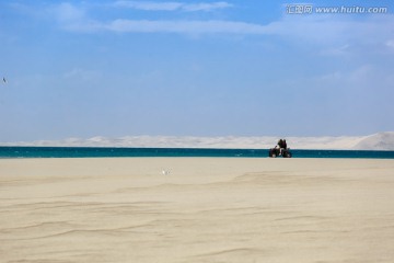 青海湖金沙湾沙漠风景