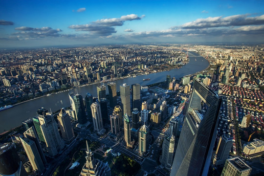 上海之巅俯瞰陆家嘴全景