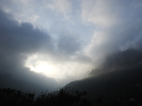 三峡晨景