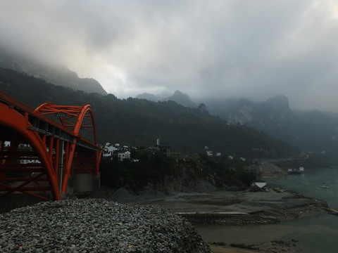 三峡晨景