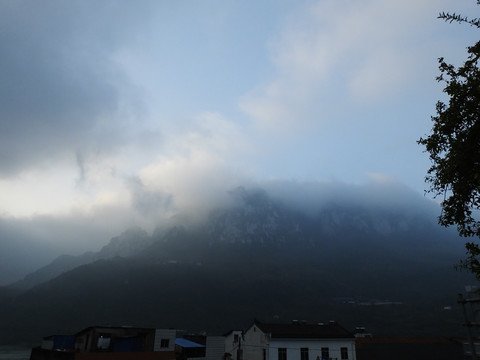 三峡晨景