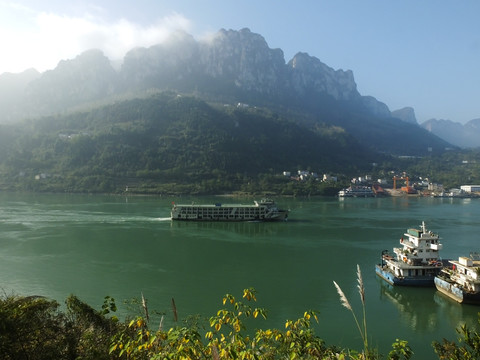 三峡晨景