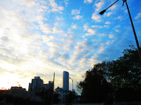 城市晚霞 晚霞天空 城市天空