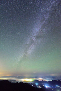 河北省承德雾灵山星空银河