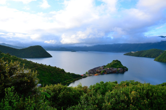 泸沽湖