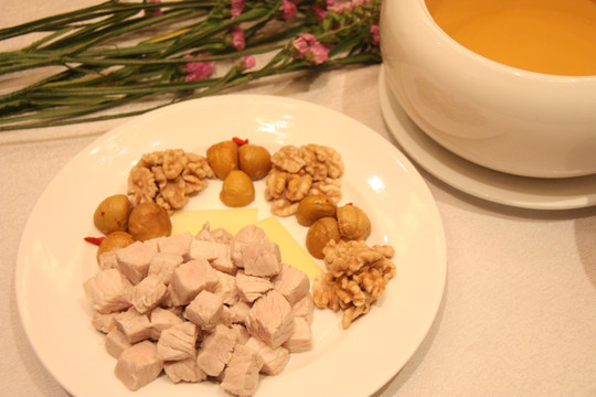 板栗雞湯