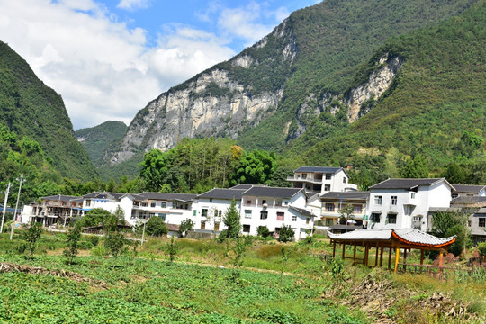 湖北恩施市麂子渡景区田园风光