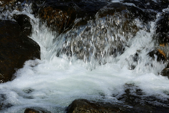 小河