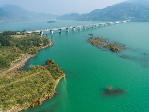 都江堰紫坪铺秋色