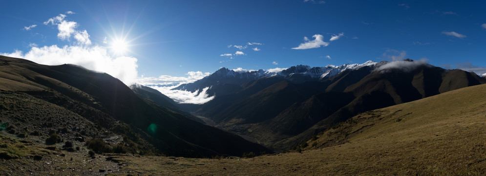 德玛雪山全景图 接片 高像素