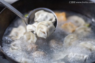 煮饺子