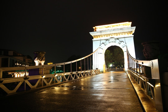 桂林桥梁夜景