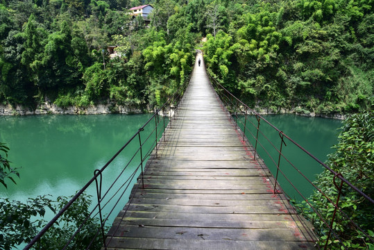 酉水河