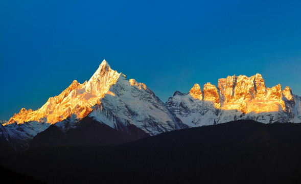 梅里雪山