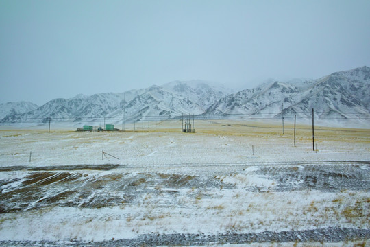 雪原雪山