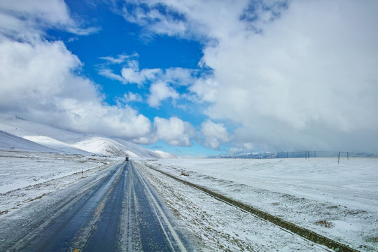 雪原公路