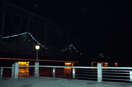 鸭绿江断桥 夜景