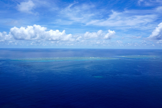 碧海蓝天 蓝天白云