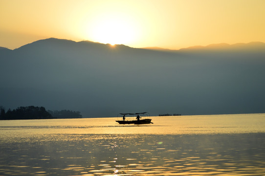 邛海公园日出