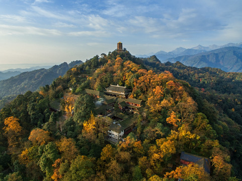 都江堰青城山上清宫秋色