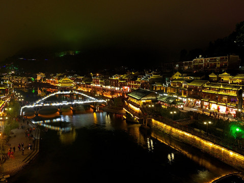 湖南凤凰古城夜景 雪桥全景