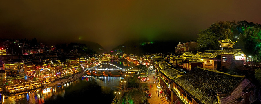 湖南凤凰古城夜景 大幅全景