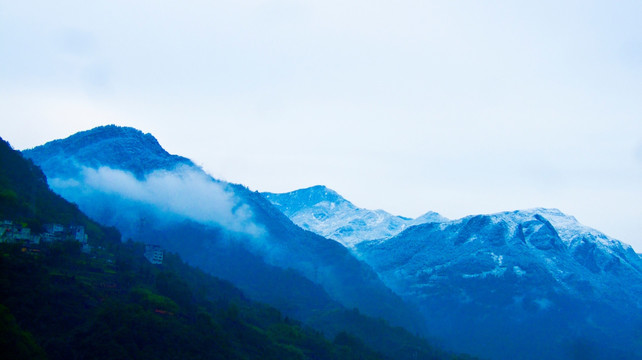 雪峰 山峰