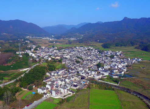 航拍安徽黄山宏村秋色风光