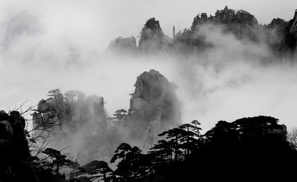 水墨山